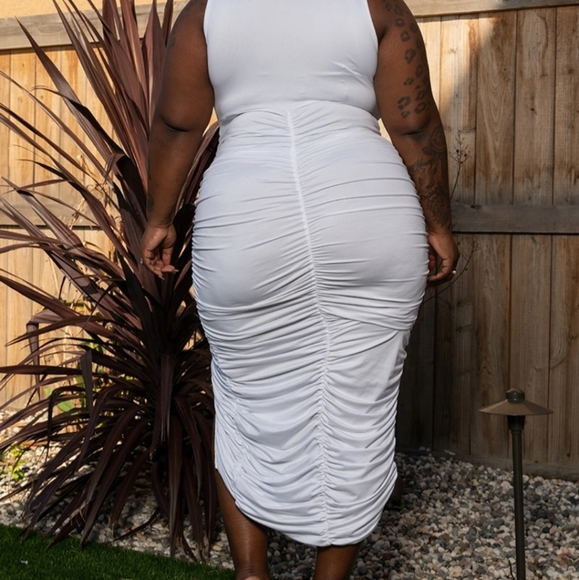 Dress - Picture 2 of 2